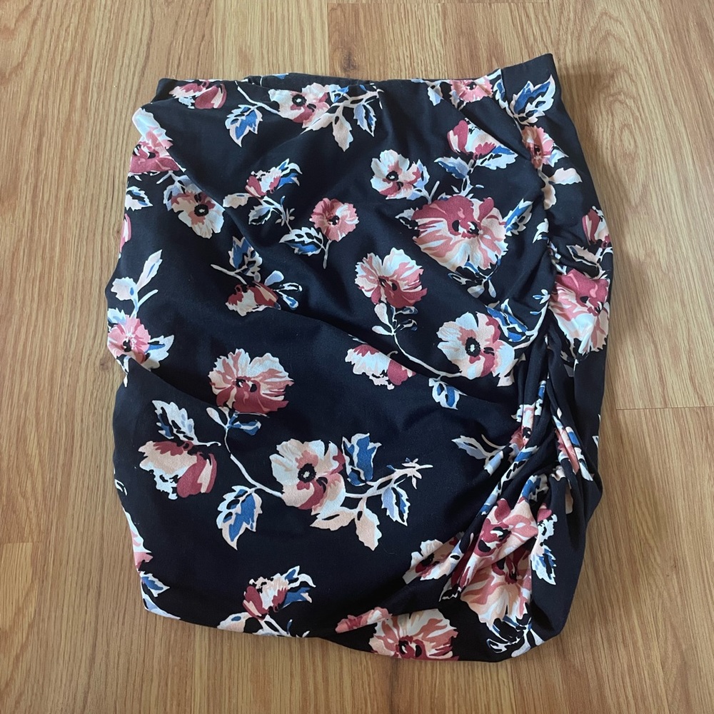 Black floral mini skirt